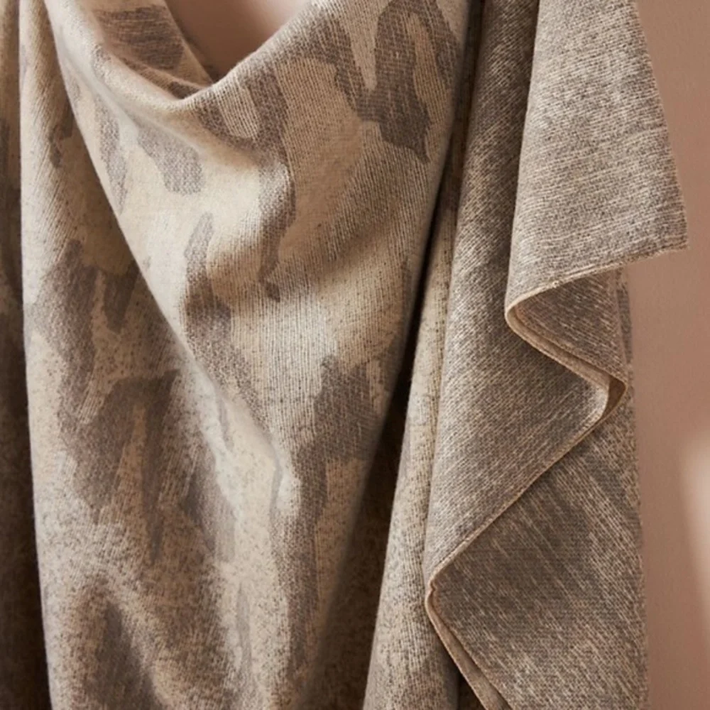 Anthropologie Clara Cozy Scarf